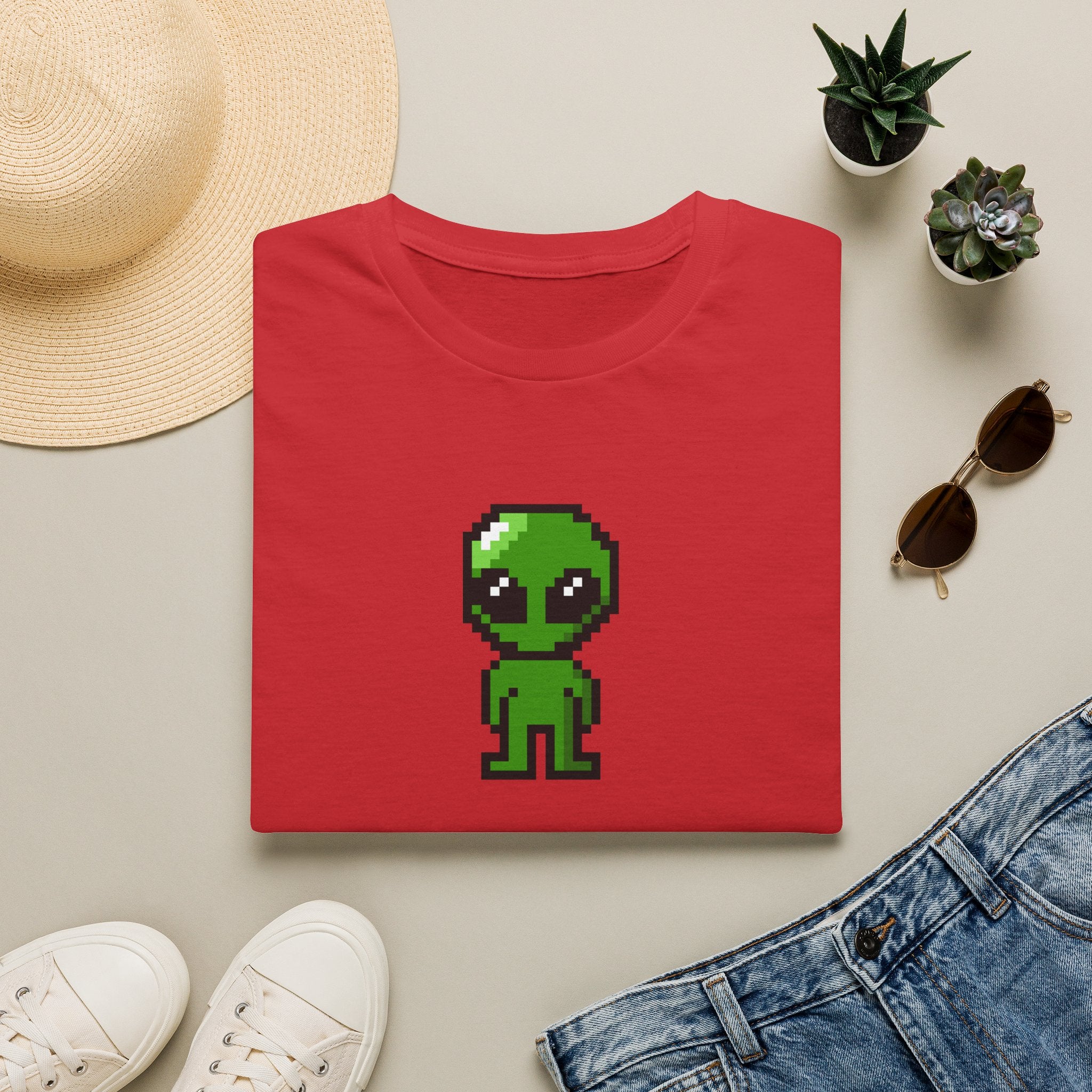 Pixel Alien Tee — Cute Retro 8‑Bit Green Alien T-Shirt