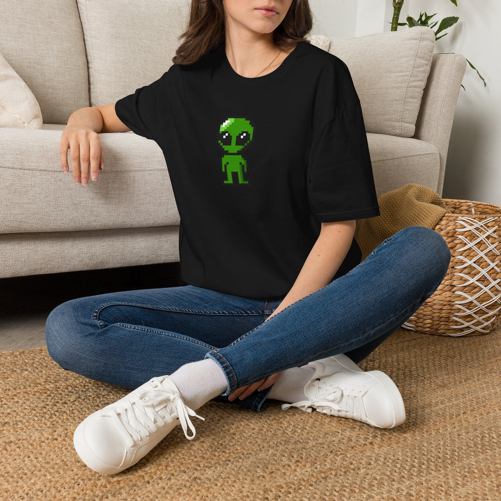Pixel Alien Tee — Cute Retro 8‑Bit Green Alien T-Shirt